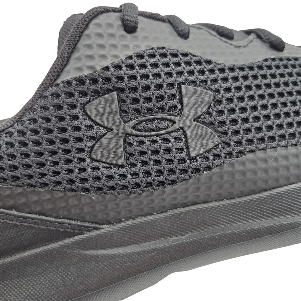 Under Armour UA Surge 3 All Black Men's Size 10.5 Running Shoes Cross Training